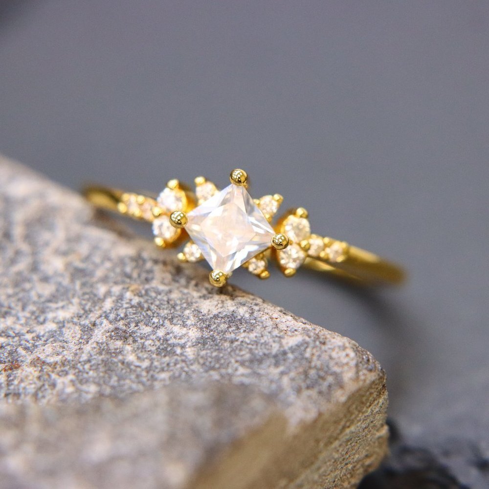 😍Noble Square Flower Gold Plated Princess Ring for Women, LDMCM074-6 - Picture 13 of 14
